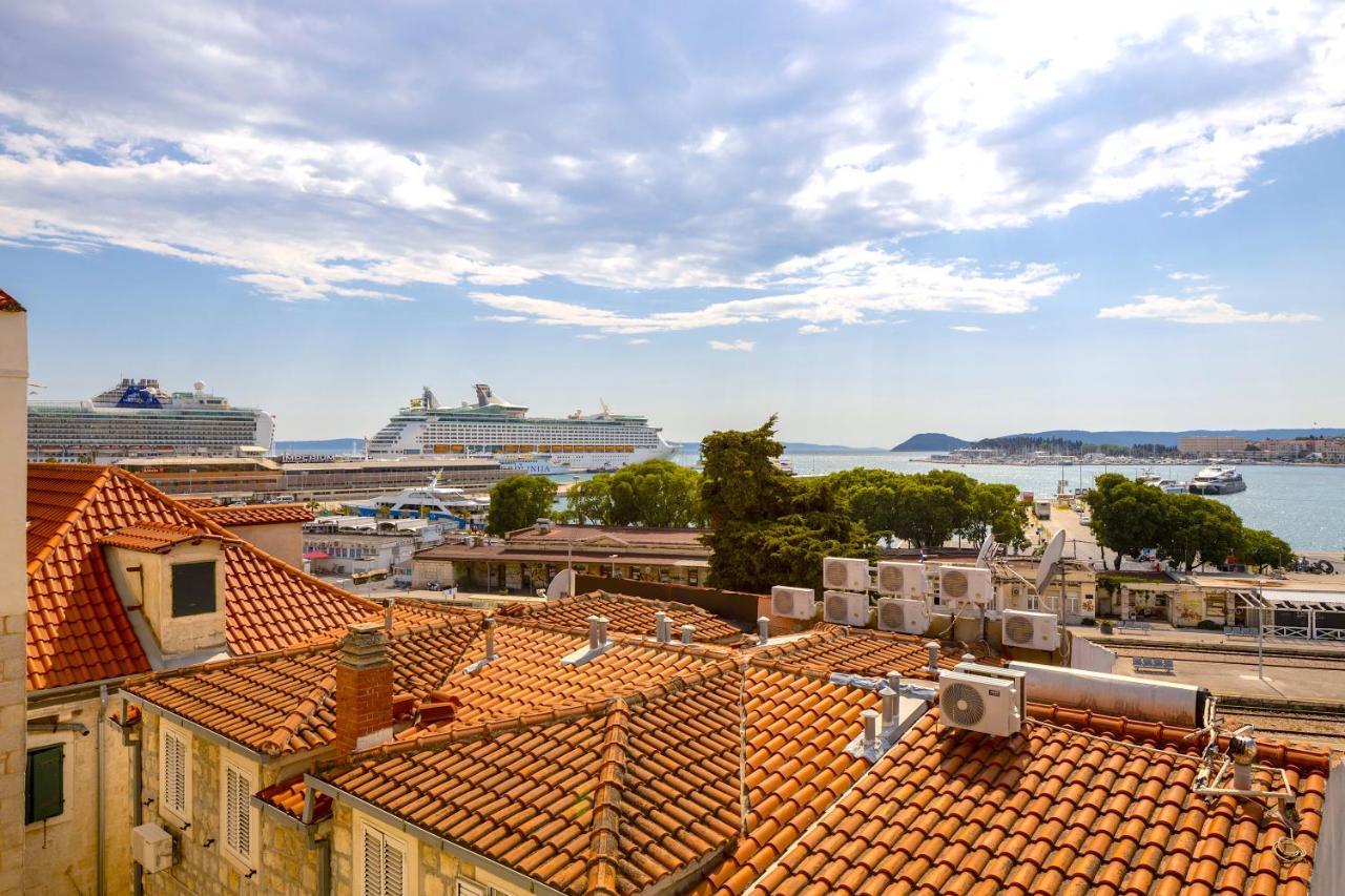 Luxury Apartment Olavia Rooftop Terrace & Seaview Split Exterior photo