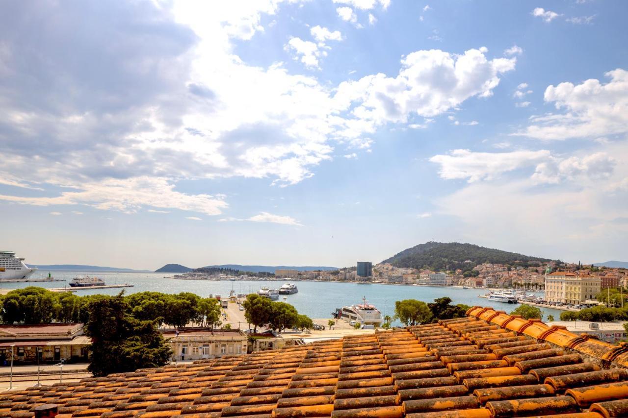 Luxury Apartment Olavia Rooftop Terrace & Seaview Split Exterior photo