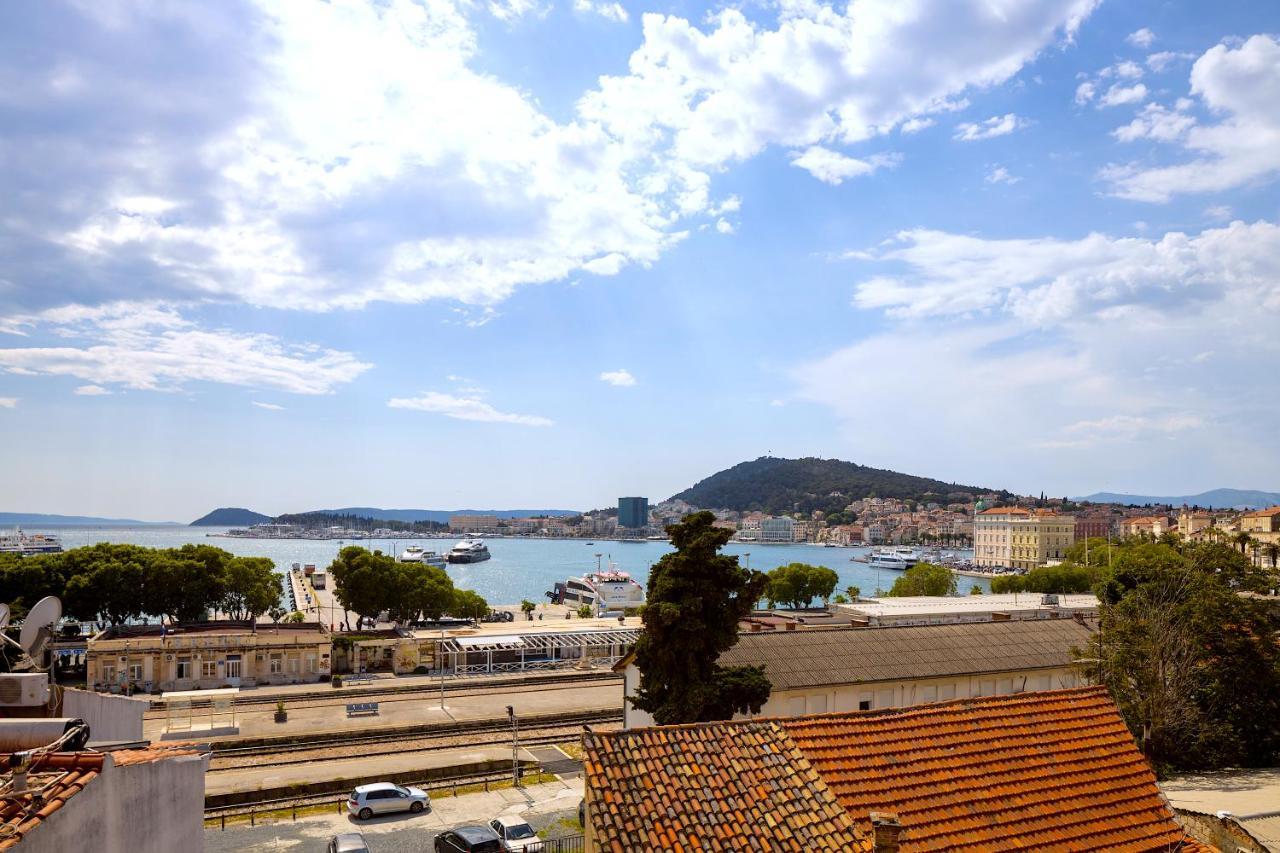 Luxury Apartment Olavia Rooftop Terrace & Seaview Split Exterior photo